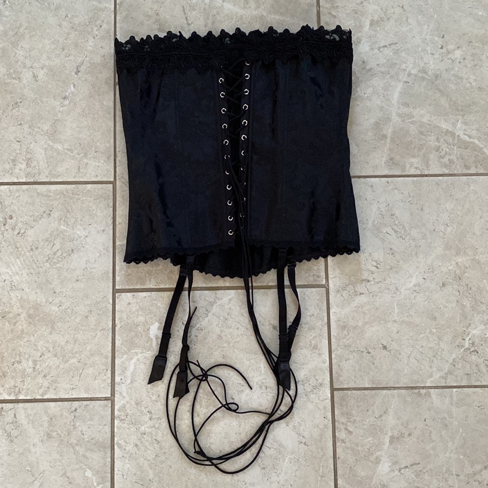 Frederick’s of Hollywood Black Silky Floral Lace Detail Bustier